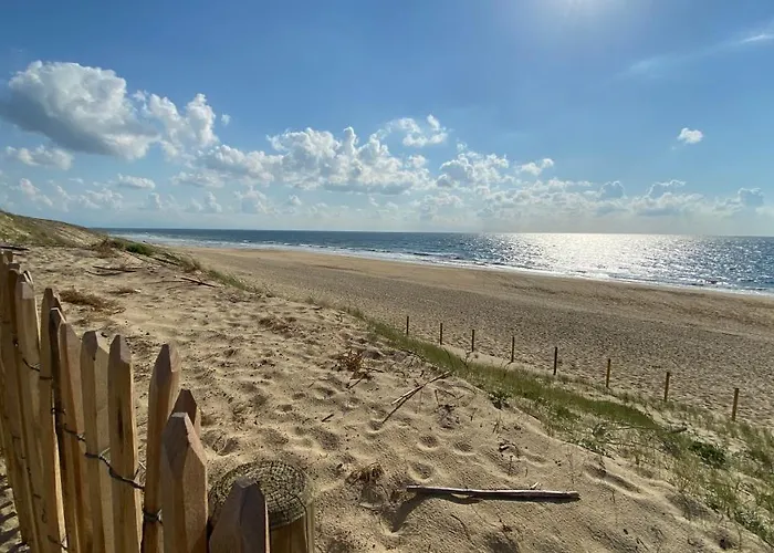 à 1,7km,golf à 900m,jacuzzi ,wifi,bbq Soustons