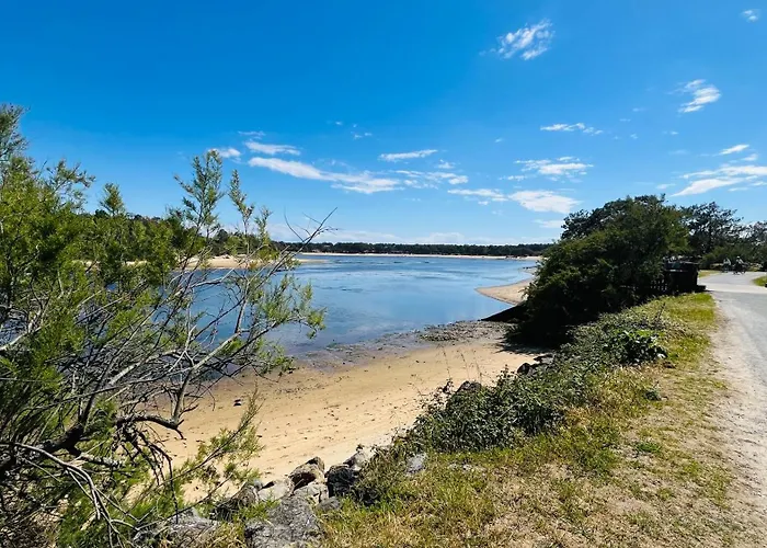 à 1,7km,golf à 900m,jacuzzi ,wifi,bbq Villa Soustons