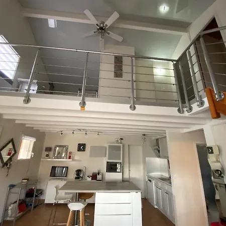 Villa A 1,7km,golf A 900m,jacuzzi ,wifi,bbq