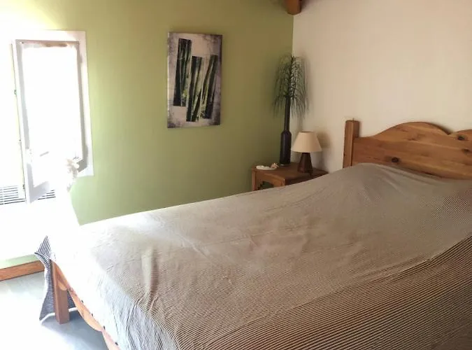 à 1,7km,golf à 900m,jacuzzi ,wifi,bbq Soustons