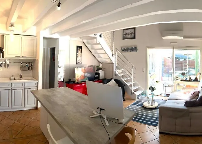 à 1,7km,golf à 900m,jacuzzi ,wifi,bbq * Soustons