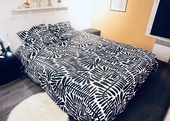 à 1,7km,golf à 900m,jacuzzi ,wifi,bbq Villa Soustons